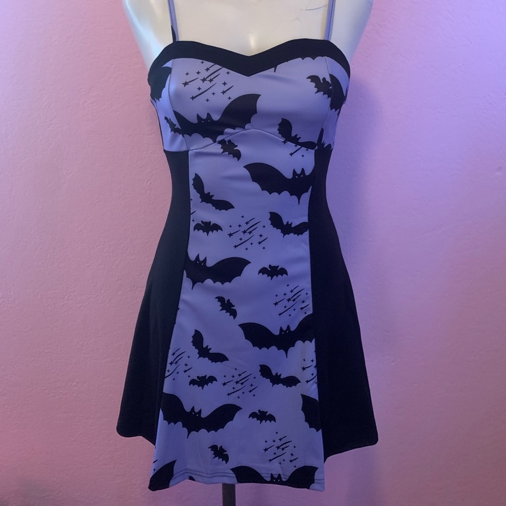 Spooky purple bats dress 👻